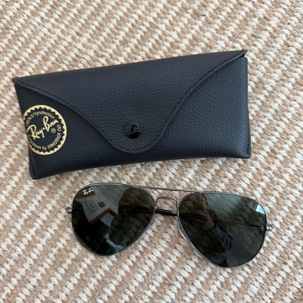 Black Aviator Ray-Ban Sunglasses